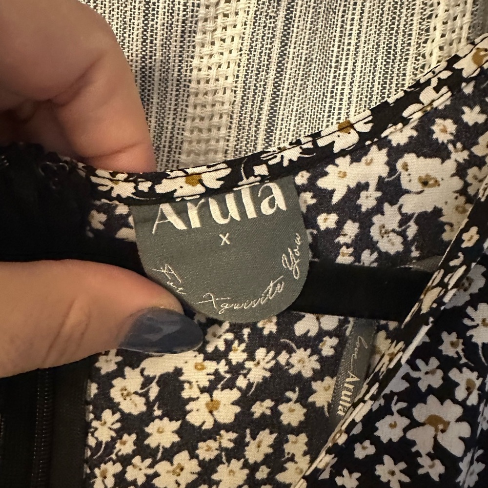 ARULA - Tallulah Floral Romper - Picture 2 of 5